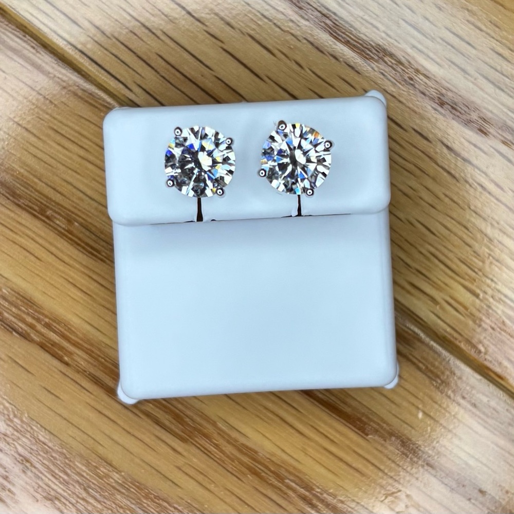 ✨ 3.4 CTW Moissanite Stud Earrings | 925 Sterling Silver | VVS D Color ✨